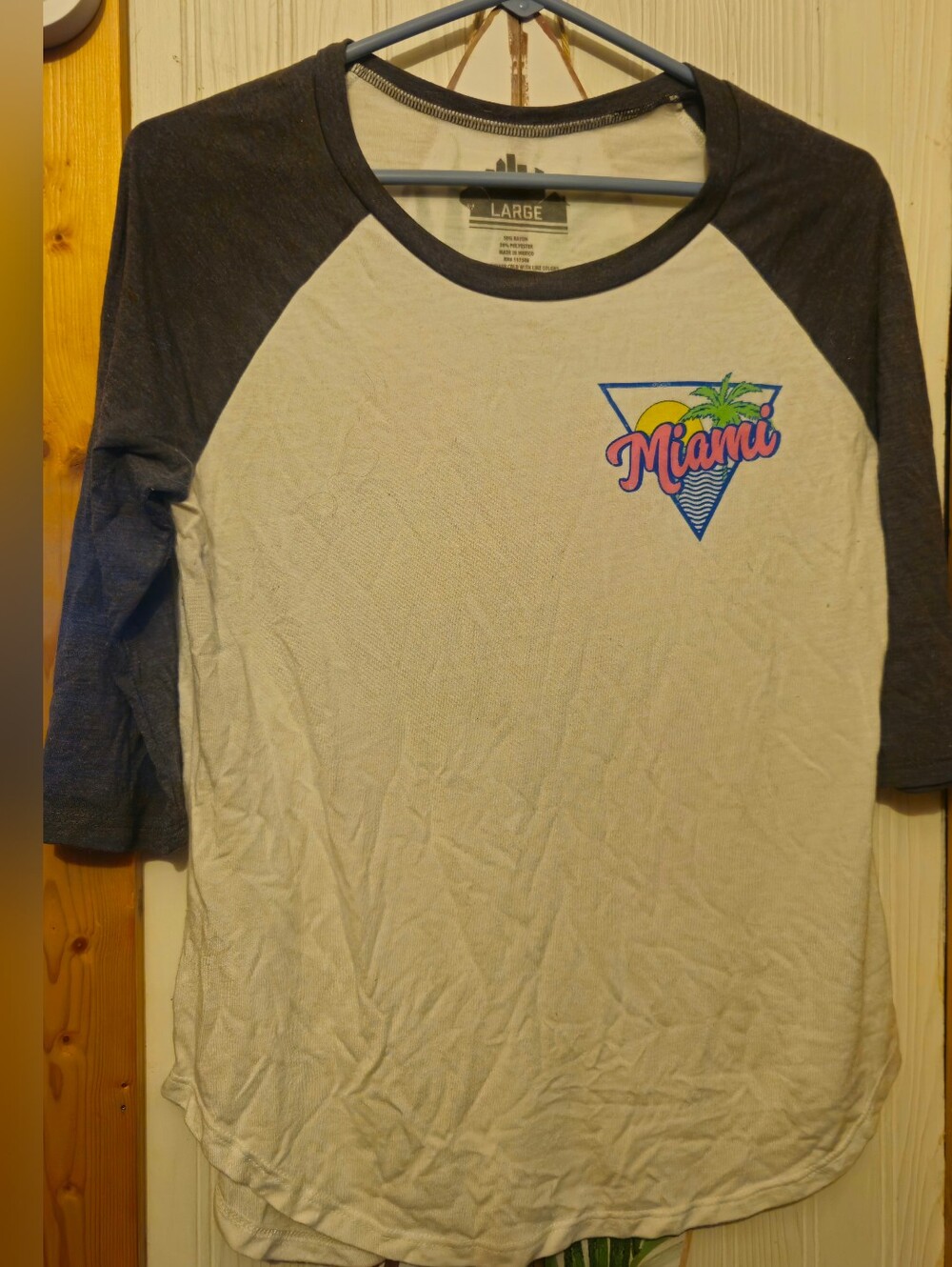 Miami Graphic Tee, Size Large